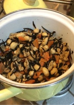 あごだしにハマる！濃い旨味のひじきの煮物-レシピのメイン写真