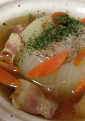 玉ねぎの丸ごと煮込みスープ-レシピのメイン写真