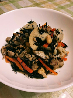 挽き肉入り！れんこんとひじきの煮物♪-レシピのメイン写真