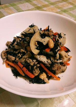 挽き肉入り！れんこんとひじきの煮物♪-レシピのメイン写真