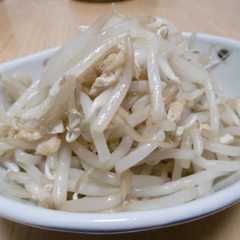 รูปของ もやしと油揚げのさっと煮