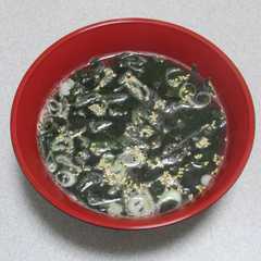 A picture of お湯を注ぐだけ！？韓国風わかめスープ♪.