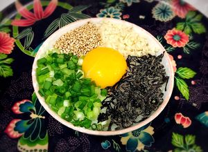 簡単♪ 塩昆布&薬味のっけ卵かけごはん-レシピのメイン写真