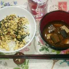 รูปของ ぱぱっと♪朝食丼♡