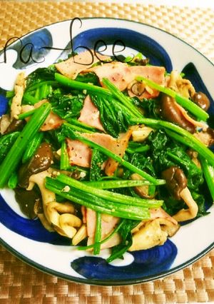 ほうれん草ときのこのガリバタダシダ炒め-レシピのメイン写真