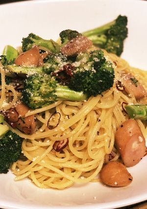 ブロッコリーとソーセージのペペロンチーノ-レシピのメイン写真