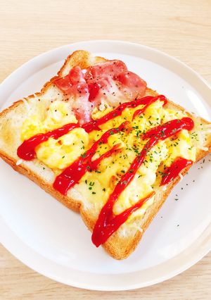 簡単！ベーコンエッグチーズトースト！-レシピのメイン写真