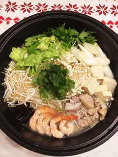 タイ風パクチー鍋 野菜たっぷりヘルシー♪-レシピのメイン写真