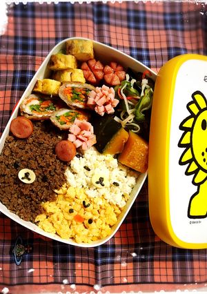 そぼろでリラックマお弁当♫-レシピのメイン写真