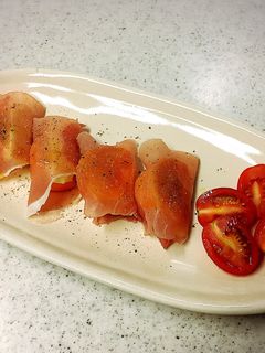 超簡単♪柿と生ハムとチーズで♪簡単な前菜-レシピのメイン写真
