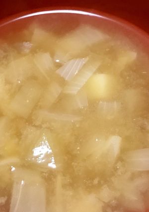 じゃがいもと玉ねぎの辛味噌汁-レシピのメイン写真