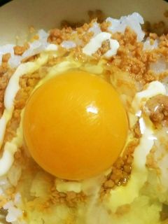 鮭フレーク卵かけご飯♥究極アレンジ朝食♬-レシピのメイン写真