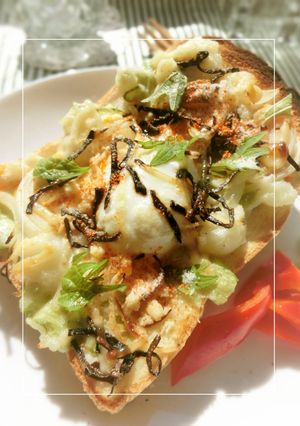 ポテサラ×温玉のトースト、塩昆布味。-レシピのメイン写真