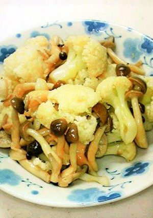 カリフラワーとしめじのマリネもどき-レシピのメイン写真