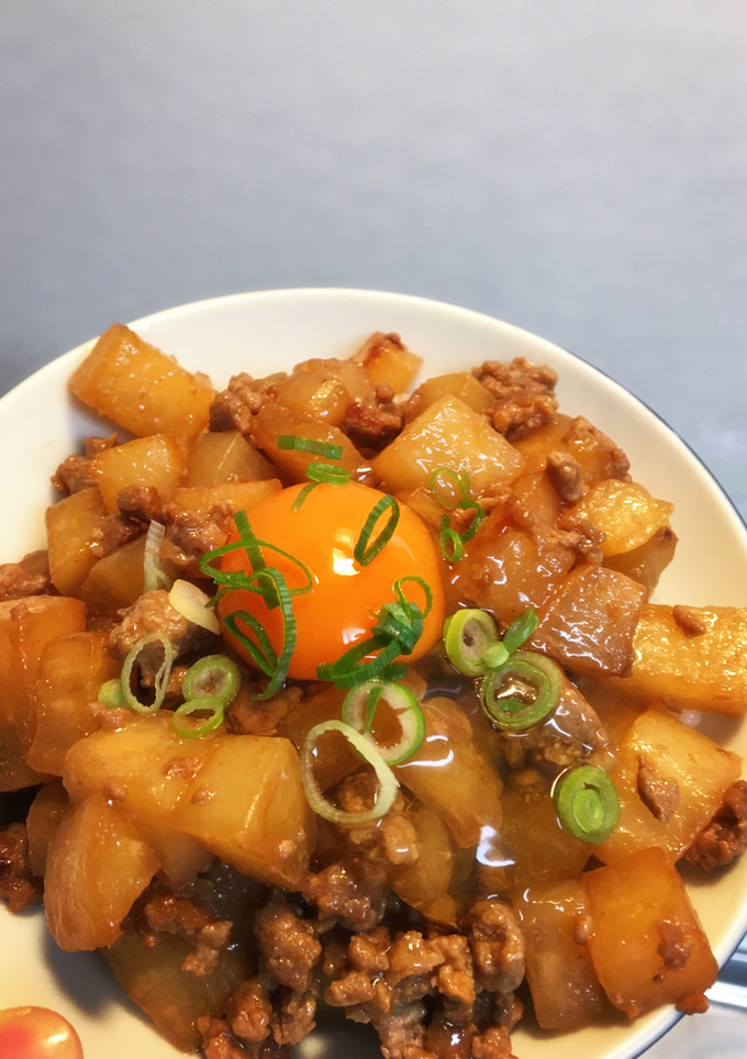 簡単！大根と挽肉の甘辛そぼろ丼-レシピのメイン写真
