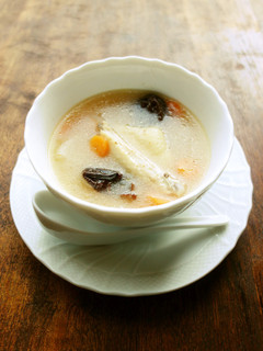 手羽中とプルーンの参鶏湯(サムゲタン)-レシピのメイン写真