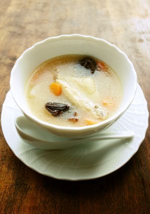 手羽中とプルーンの参鶏湯（サムゲタン）-レシピのメイン写真