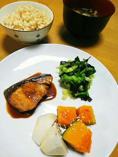ブリの照り焼き(写真左上)-レシピのメイン写真