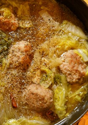 白菜と肉団子の黒胡椒鍋-レシピのメイン写真
