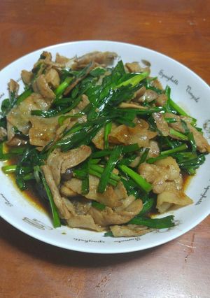 ☆にらと豚バラ肉の焼肉のたれ炒め☆-レシピのメイン写真