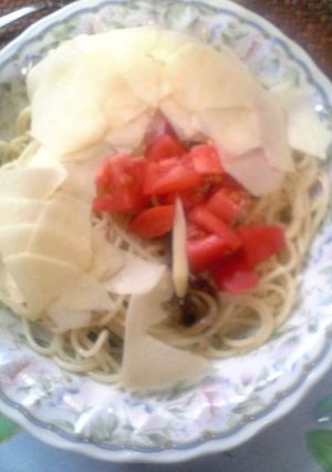 アンチョビとトマトとりんごの冷製パスタ-レシピのメイン写真