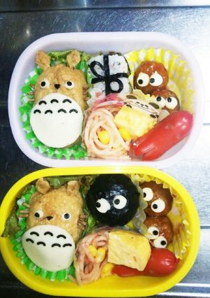 トトロいなりとまっくろくろすけキャラ弁-レシピのメイン写真