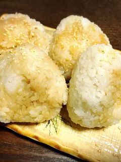まんで美味しい!いしる焼きおにぎり-レシピのメイン写真