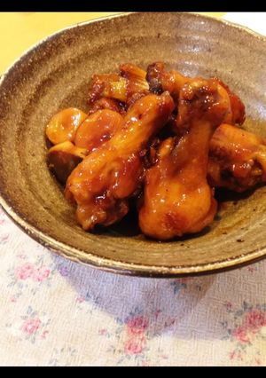 ご飯がススム♡鶏手羽元と長ネギの照り煮-レシピのメイン写真
