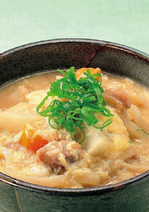 とろろ玉子のみそ煮込みうどん-レシピのメイン写真