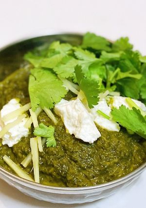 青菜と手作りチーズカレー「サグパニール」-レシピのメイン写真