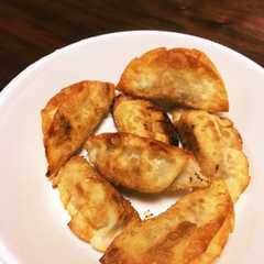 子供喜ぶ！余った餃子の皮でサツマイモ餃子-レシピのメイン写真