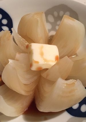 超簡単!まるごと玉ねぎ✿花びら風-レシピのメイン写真