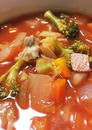 栄養満点！野菜たっぷりトマトスープ-レシピのメイン写真