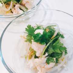 รูปของ ☆パクチーと鶏ささみのナンプラー和え☆
