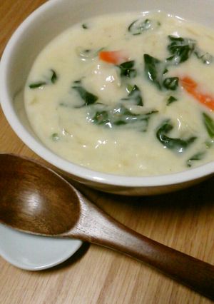 鶏肉とほうれん草のシチュー（ルゥ不使用）-レシピのメイン写真