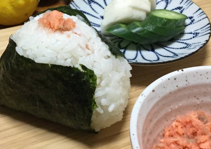 おにぎり 貧しく バスボール めんたいこ エビマヨ 鮭