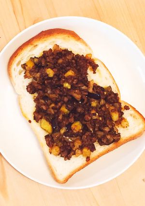 ナスミートのカレートースト♪-レシピのメイン写真
