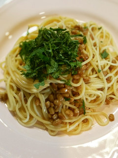 梅干と♦小粒納豆♦大葉のパスタ♦ランチ-レシピのメイン写真