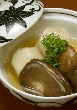 霜降りひらたけと里いもの煮物-レシピのメイン写真