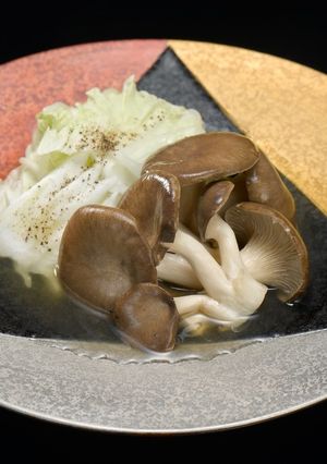 霜降りひらたけと白菜のスープ蒸し-レシピのメイン写真
