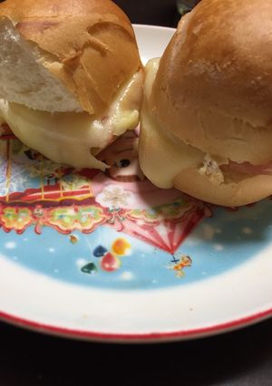 ちょっと飽きた時に…ディナーロールサンド-レシピのメイン写真