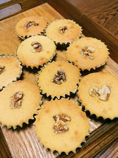 失敗は成功のもと?生クリームカップケーキ-レシピのメイン写真
