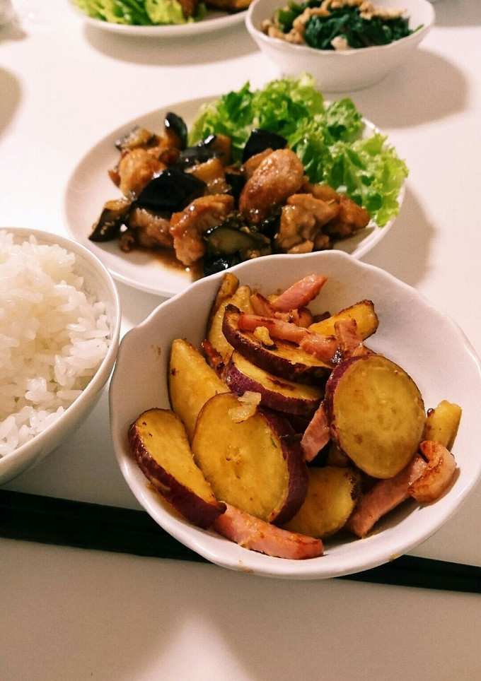さつま芋ベーコンのオイスターマヨ炒め-レシピのメイン写真