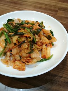 10分で簡単!豚バラキムチ炒め-レシピのメイン写真