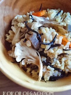 美味しくなる裏技★舞茸の玄米炊込みご飯-レシピのメイン写真