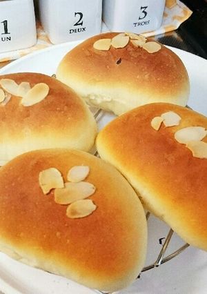 レンジ発酵☆ふわふわクリームパン-レシピのメイン写真