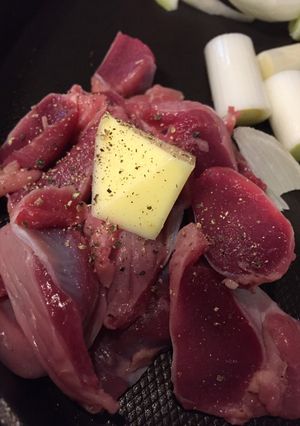 鉄板焼きなどにも♪砂肝のバター炒め-レシピのメイン写真