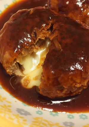 簡単♡チーズインハンバーグ-レシピのメイン写真