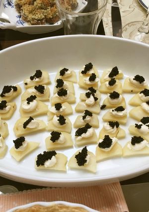 キャビア(もどき)とサワークリームの前菜-レシピのメイン写真