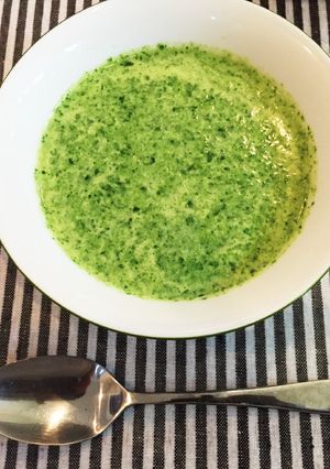 栄養満点！葉酸たっぷりほうれん草スープ-レシピのメイン写真